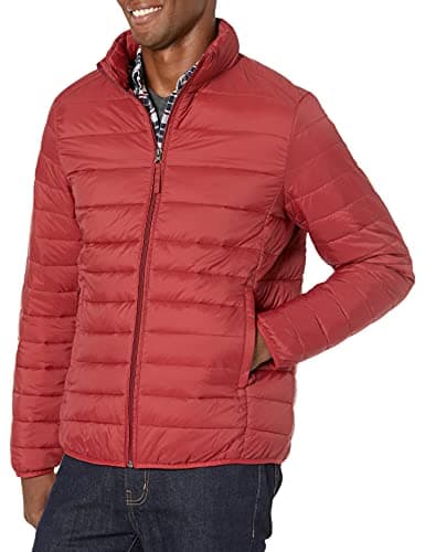 Amazon Essentials Men's Packable Lightweight Water-Resistant Puffer Jacket (Available in Big & Tall), Brick Red, Medium